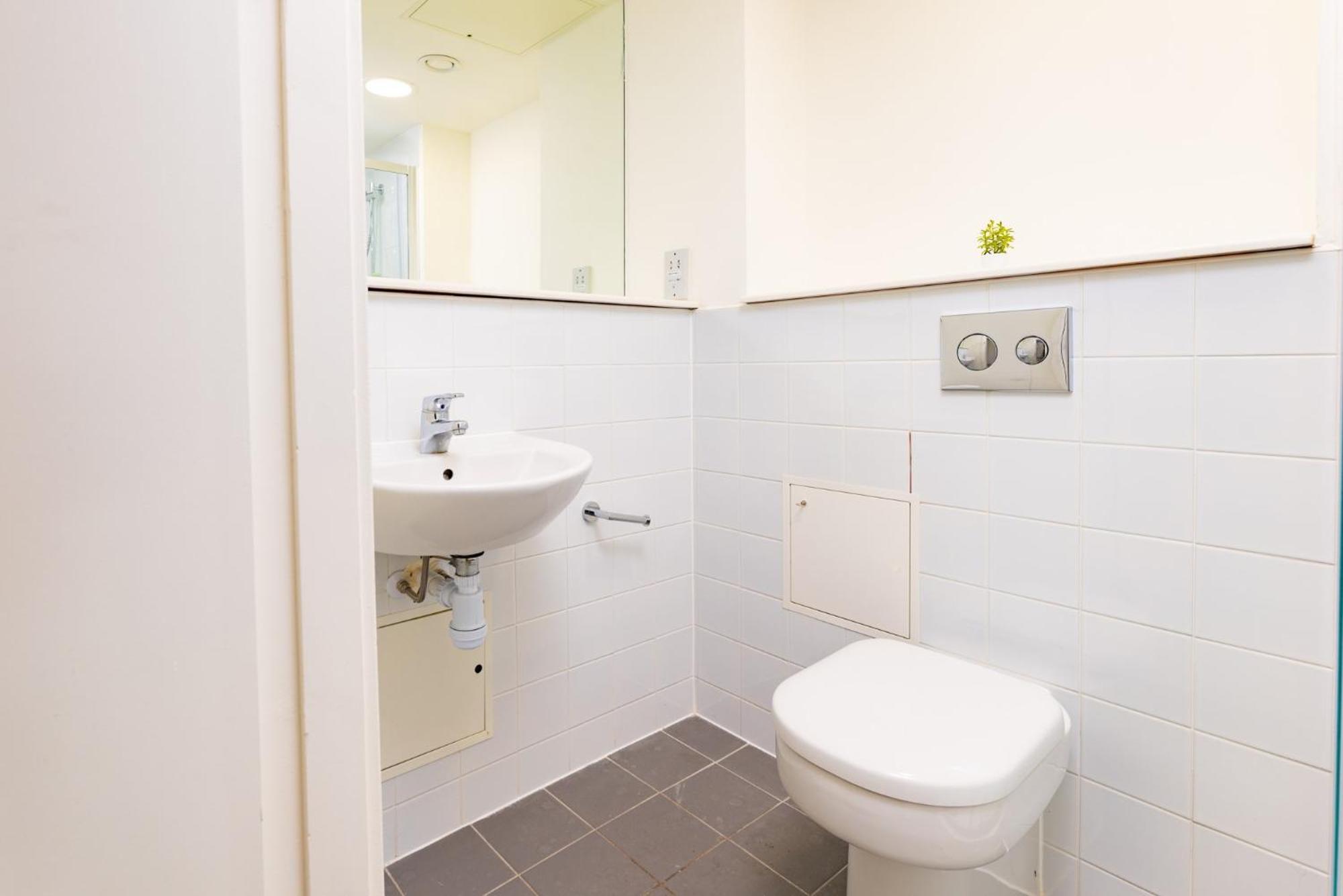 Refurbished Ensuite Rooms With Shared Kitchen At Montrose In Dublin Exterior photo