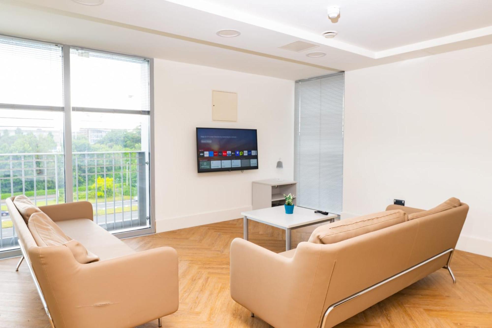 Refurbished Ensuite Rooms With Shared Kitchen At Montrose In Dublin Exterior photo